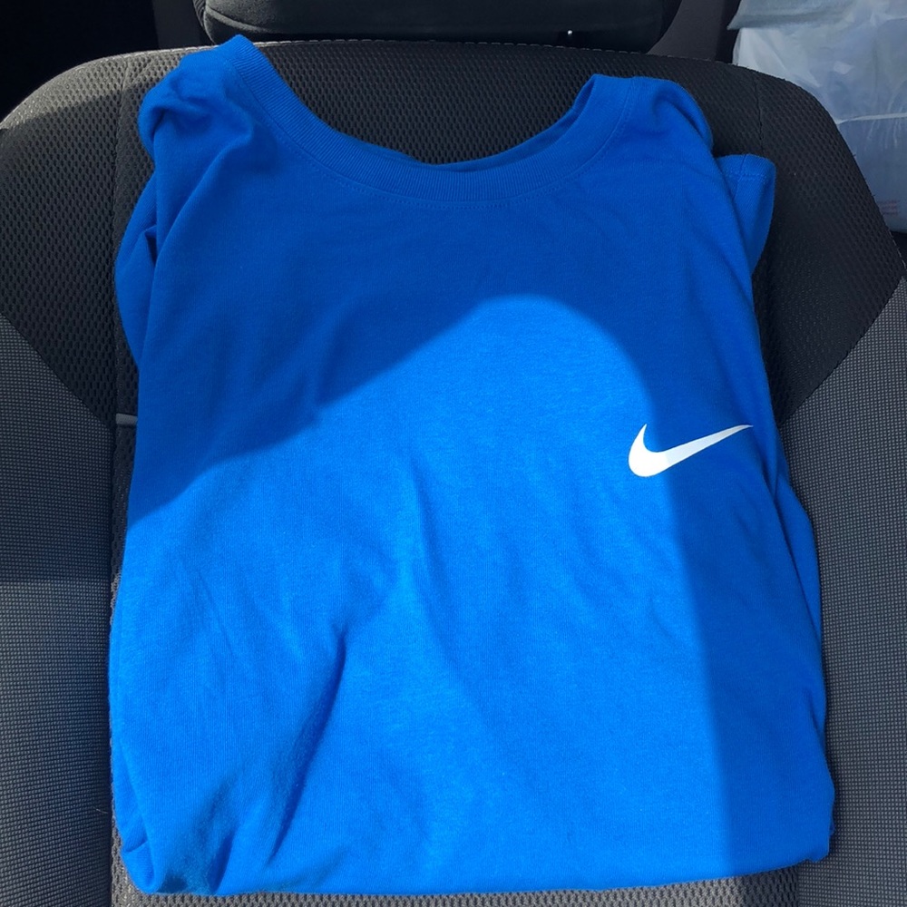 Men's Nike tee shirt